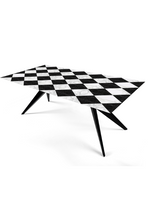Dama Dining Table