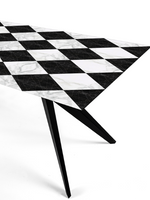 Dama Dining Table